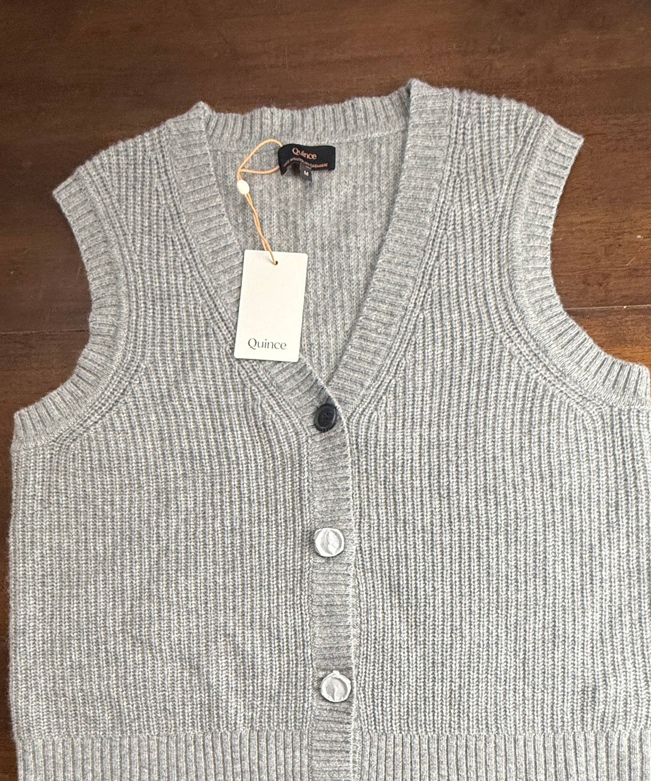 NWT Quince Mongolian Cashmere Ribbed V-Neck Sweater Vest medium