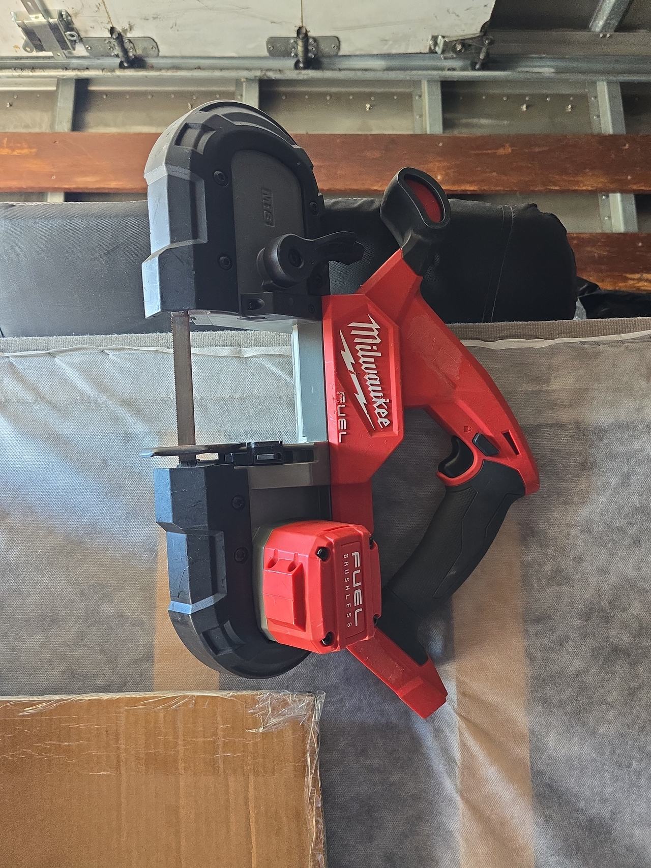 Milwaukee M18 FUEL Compact Band Saw