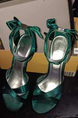 Fioni Emerald Green Satin Bow Heels - Image 2