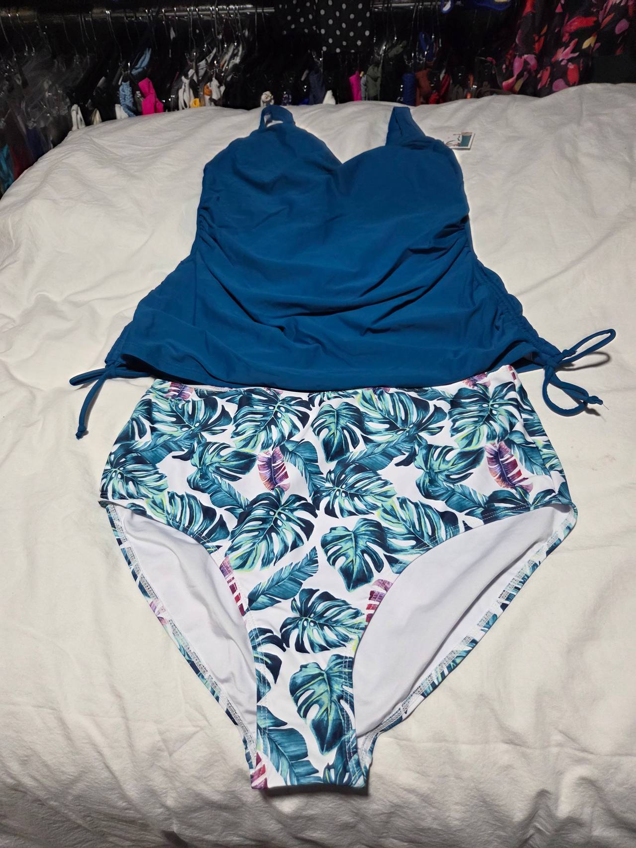 Two-Piece Tropical Print Tankini Swimsuit