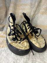 Vans Sk8-Hi Crushed Velvet Gold/Black - Image 3