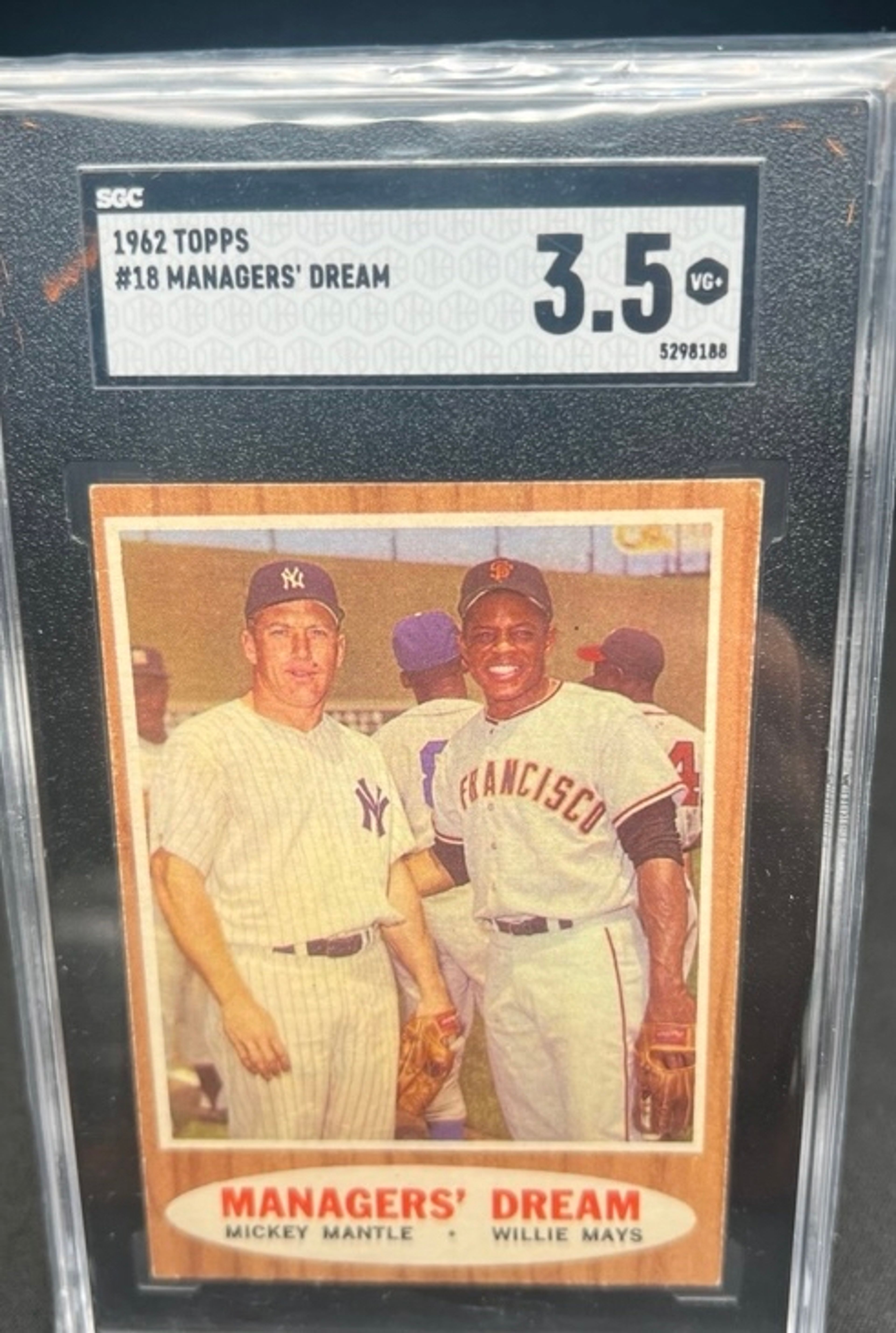 1962 Topps #18 Managers' Dream Mickey Mantle / Willie Mays SGC 3.5