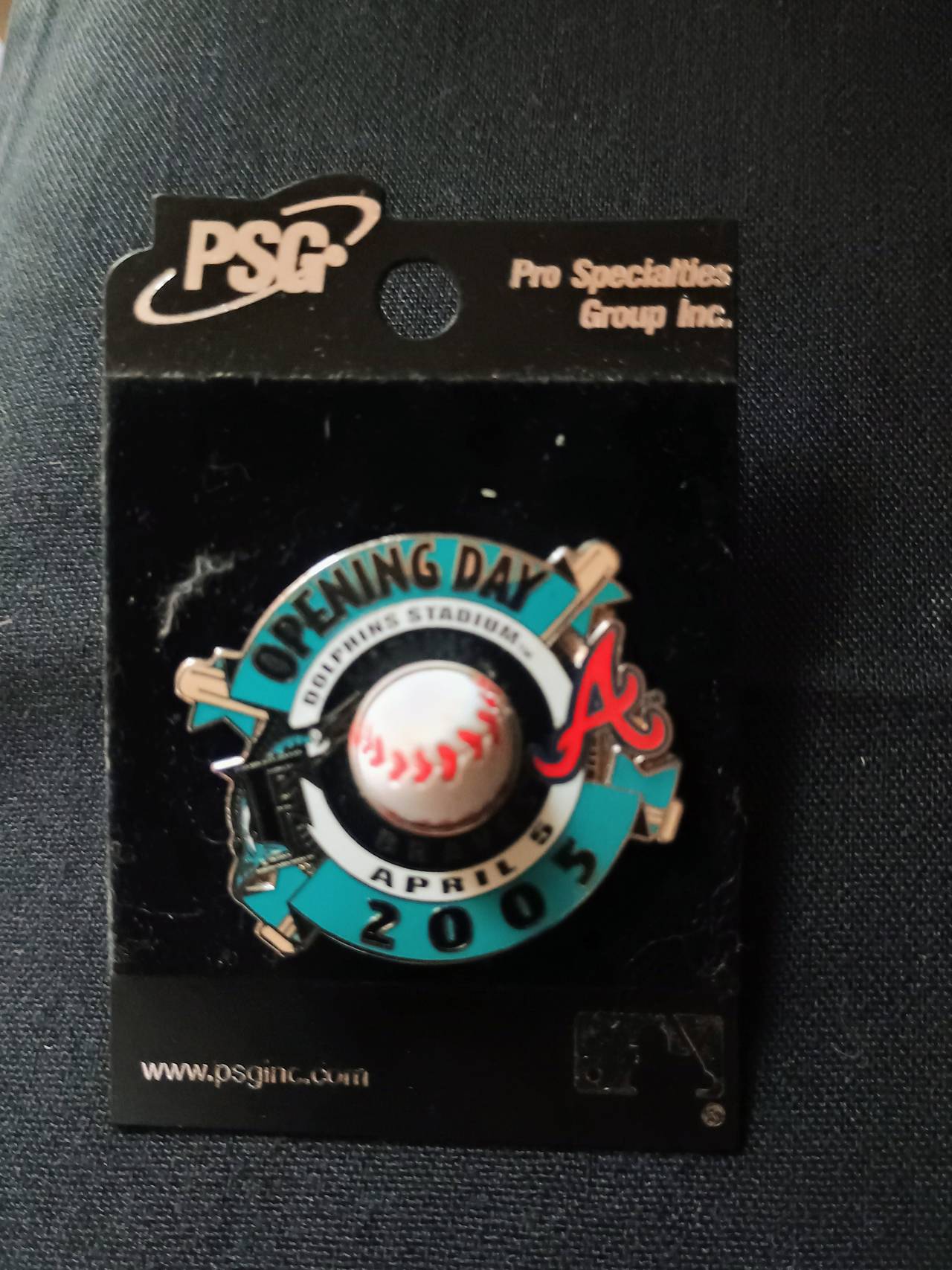 MLB 2005 Opening Day Florida Marlins vs Atlanta Braves Pin