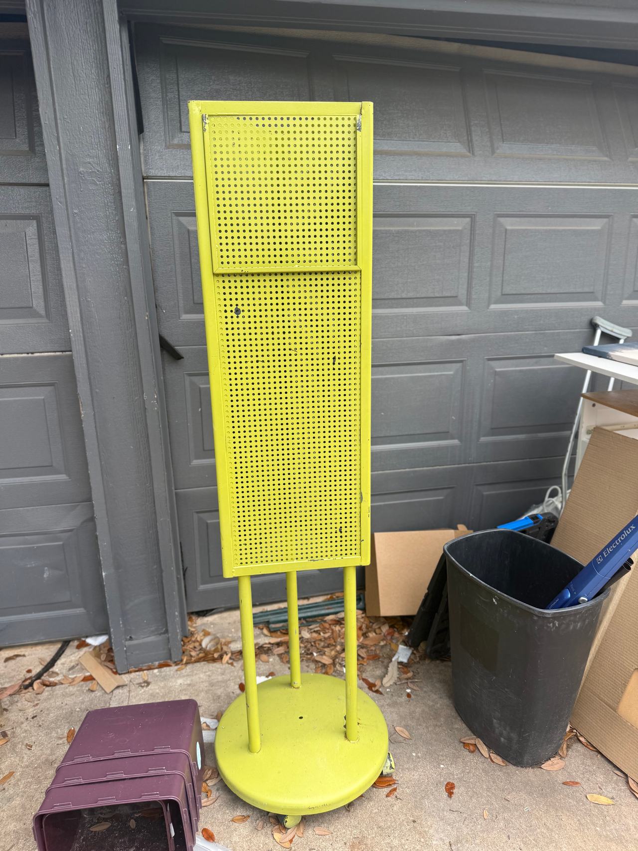 Rotating Pegboard Display Stand