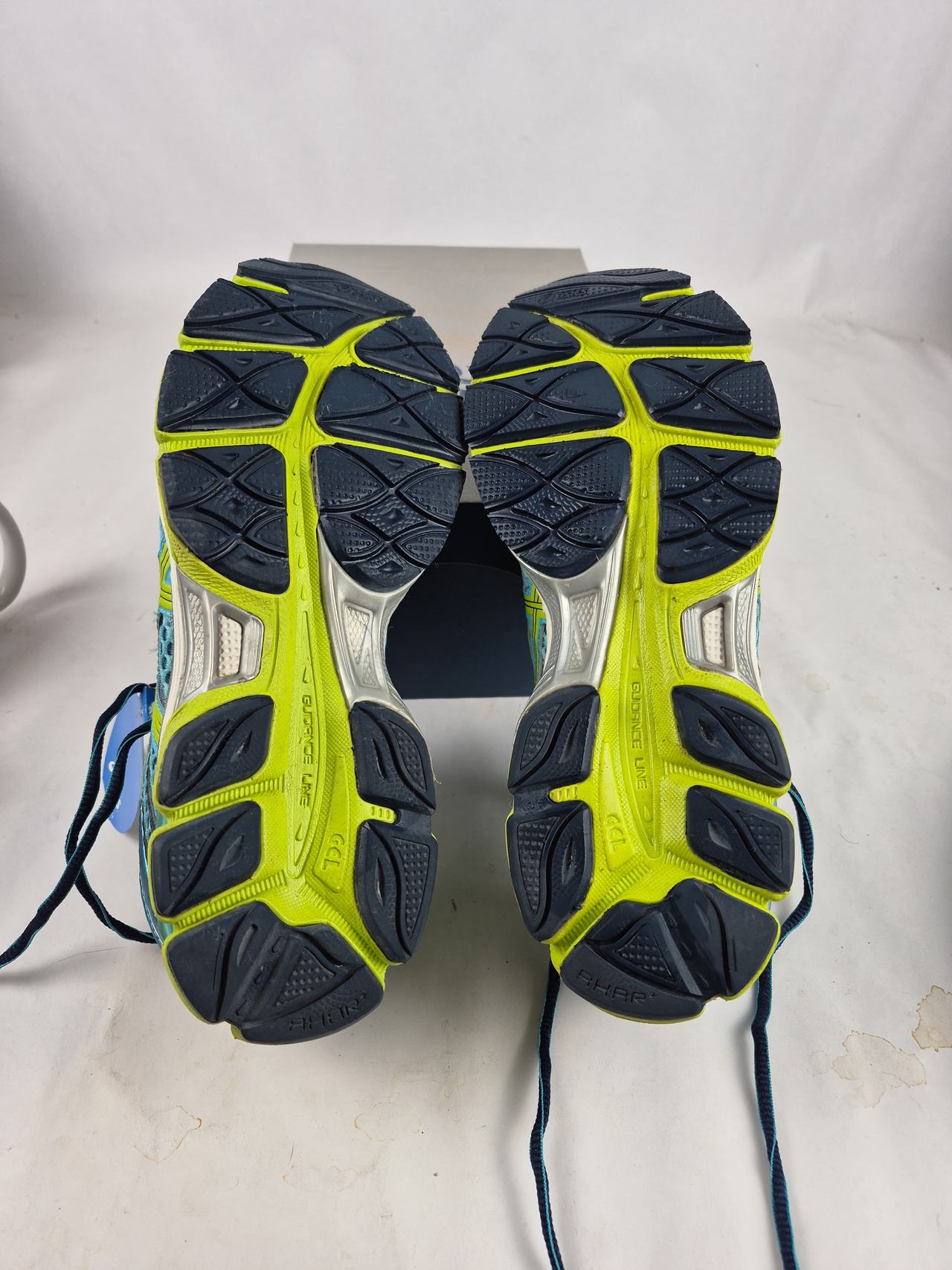 ASICS GEL-Nimbus 16 Turquoise/Sharp Green/Navy size 9.5 worn very few times