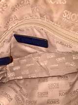 Michael Kors Jet Set Emmy Leather Dome Crossbody Bag Medium - BLUE - Image 3