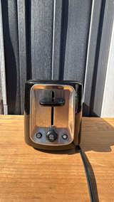 2-Slice Toaster - Image 2