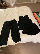 Quiet luxury! Chic Quince European Linen 3-piece capsule wardrobe! - Image 1