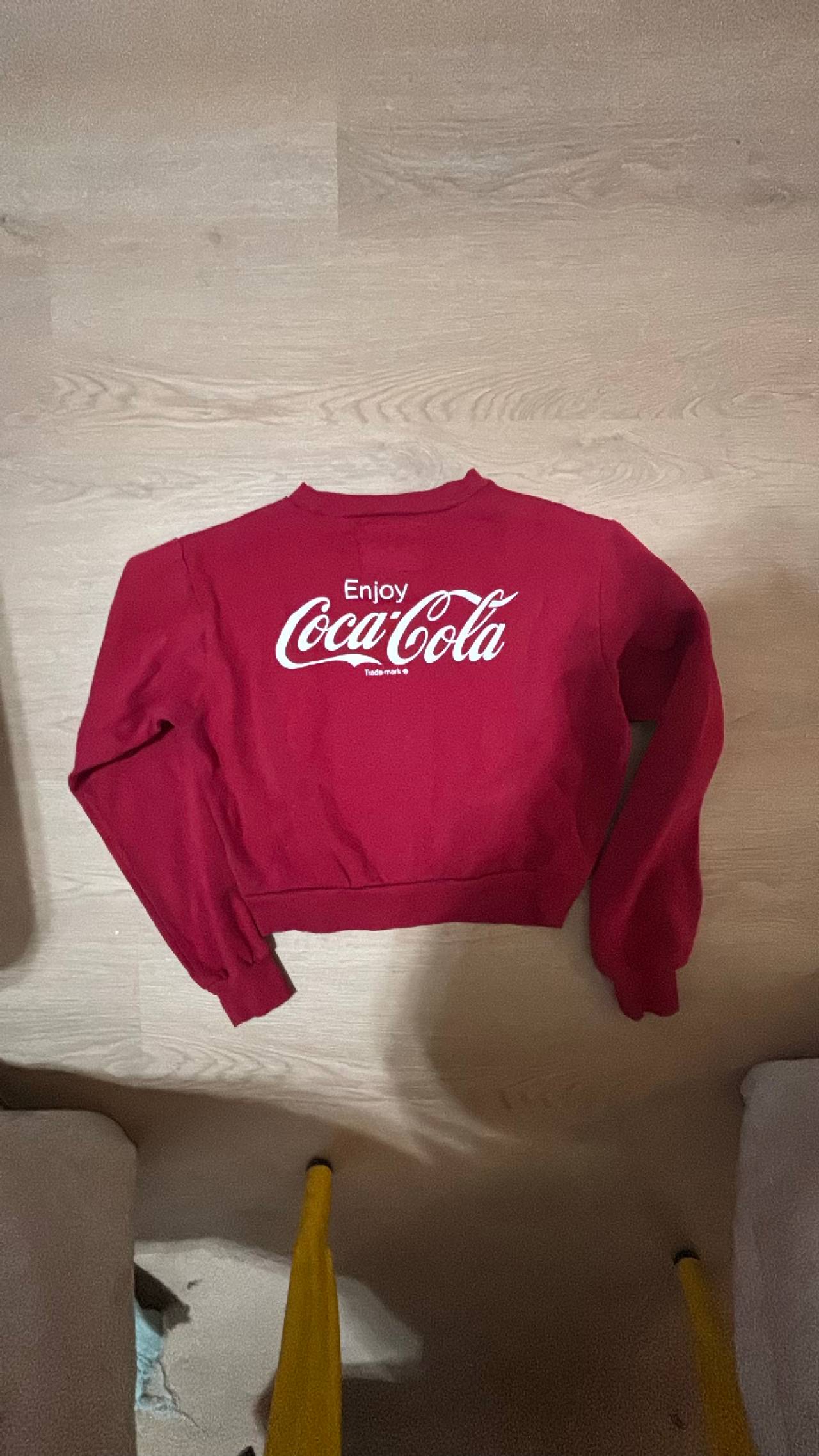 Coca-Cola Graphic Cropped Sweatshirt