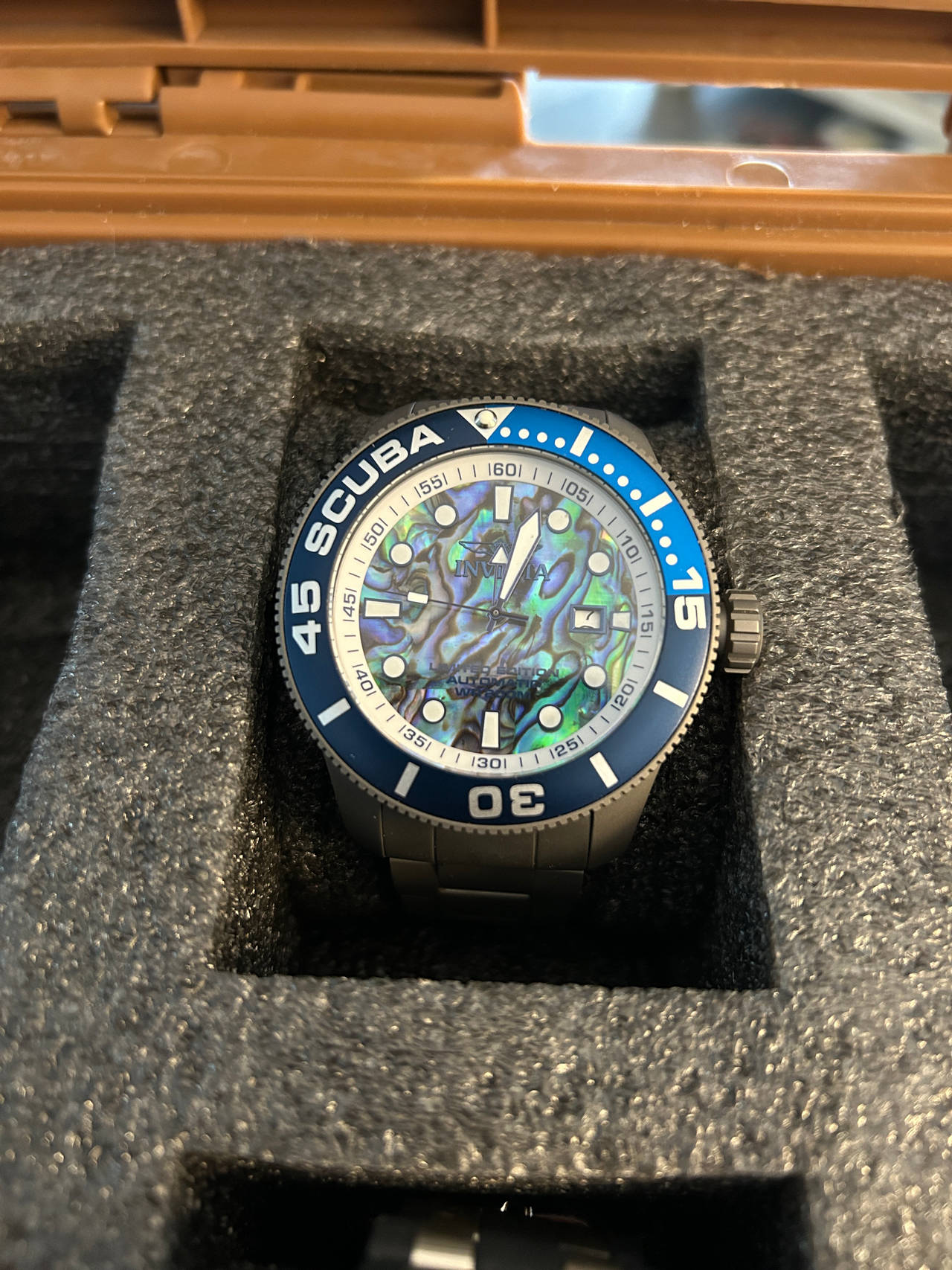 Invicta Pro Diver Scuba Abalone Dial