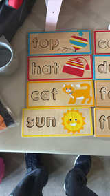 Melissa & Doug See & Spell Learning Toy - Image 2