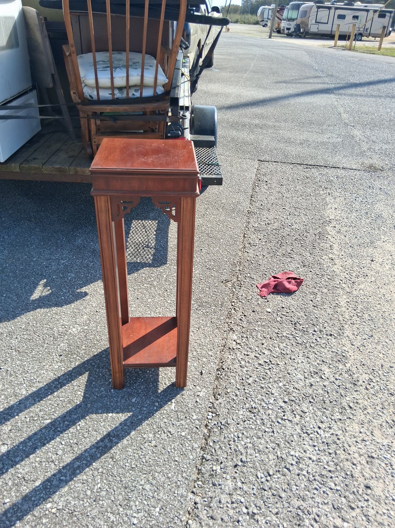 Vintage Style Wooden Plant Stand Pedestal Table