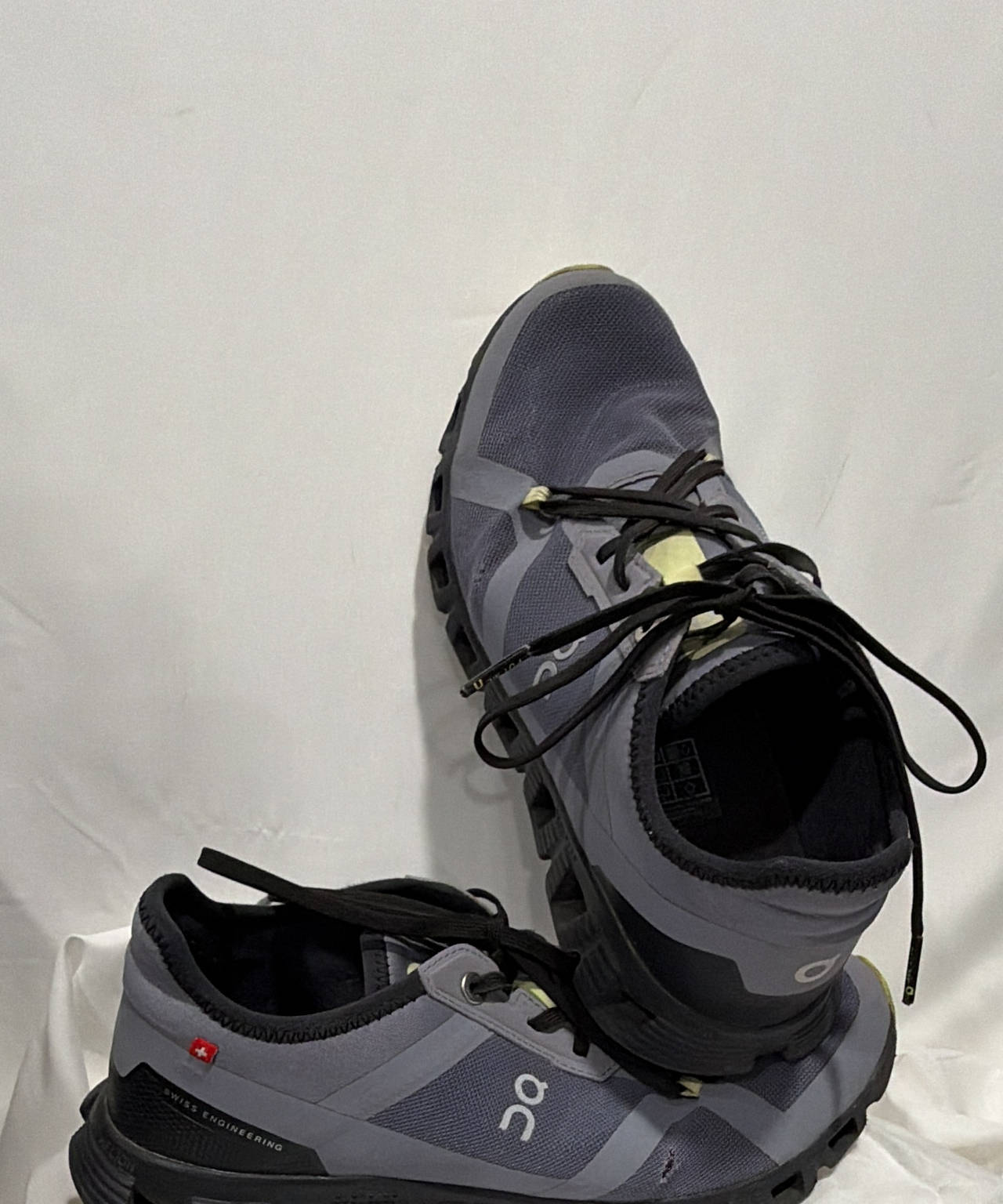 On Cloud X Running Shoes Size W8 used