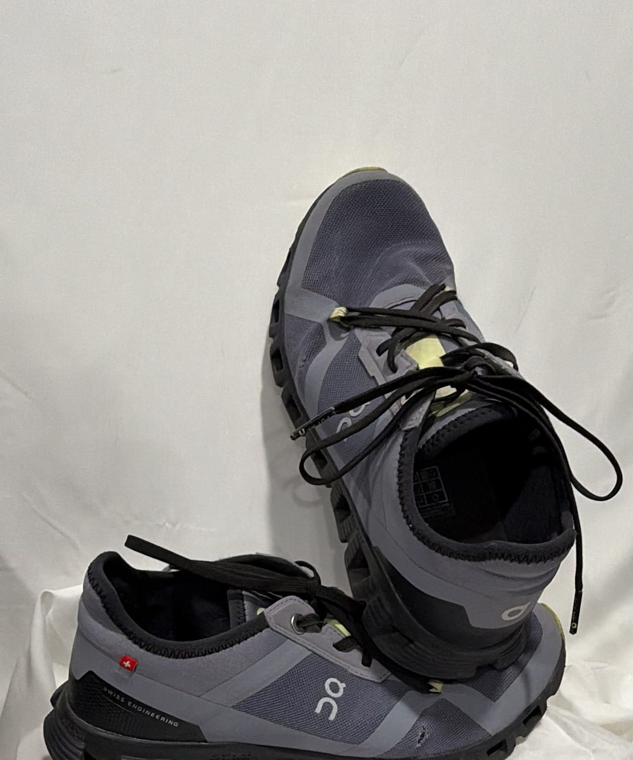 On Cloud X Running Shoes Size W8 used