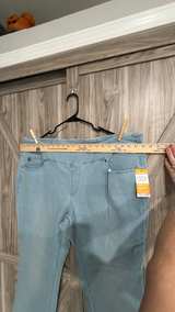 NWT Belle by Kim Gravel Flexible Pull-On Jeans 24W - Image 5