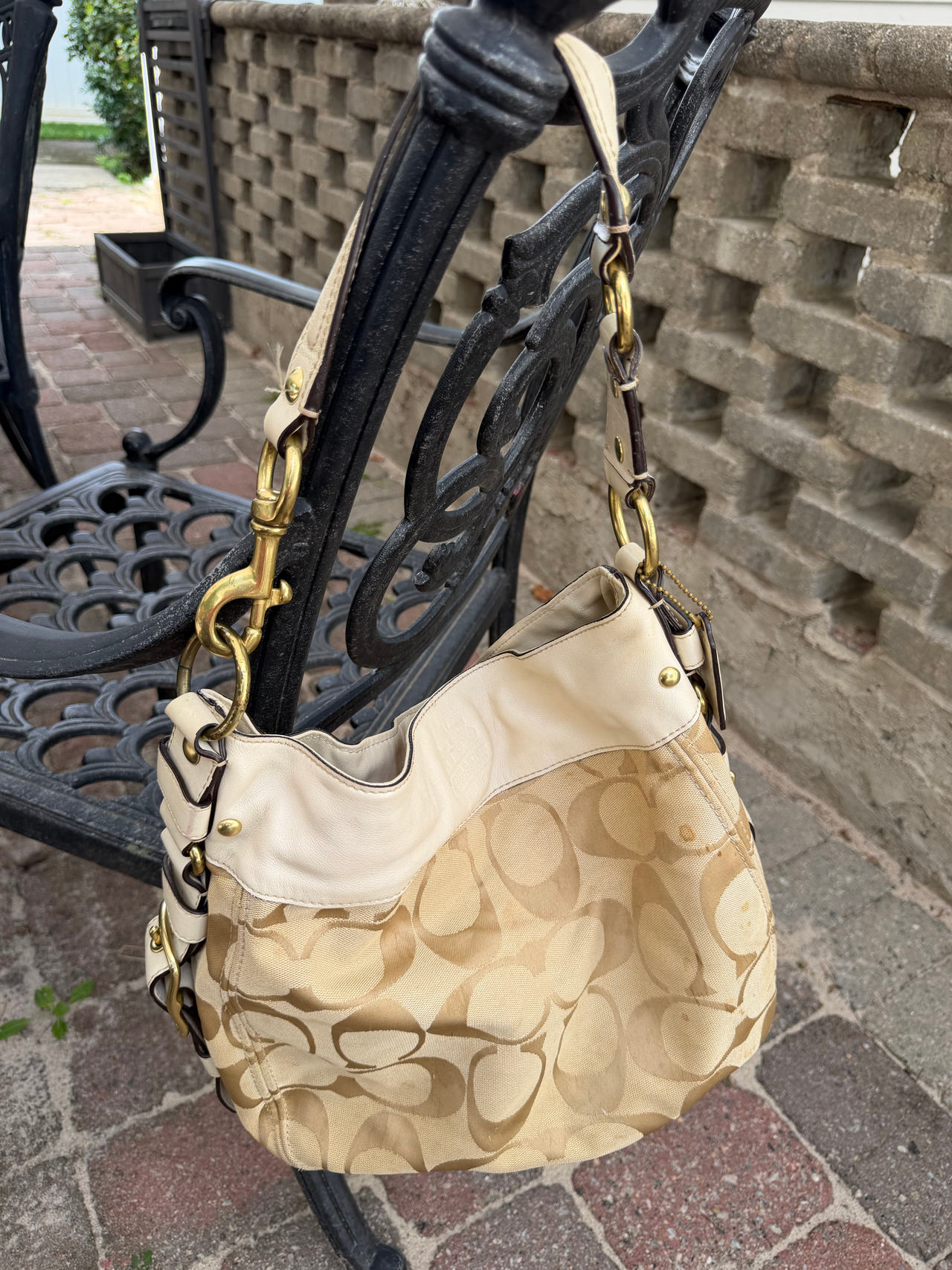Coach Signature Zoe Hobo Bag NEEDS TO BE CLEANED HAS EXTERIOR STAINS