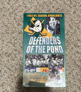 Defenders of the Pond: The Story of the Mighty Ducks' Inaugural Season VHS - Image 1