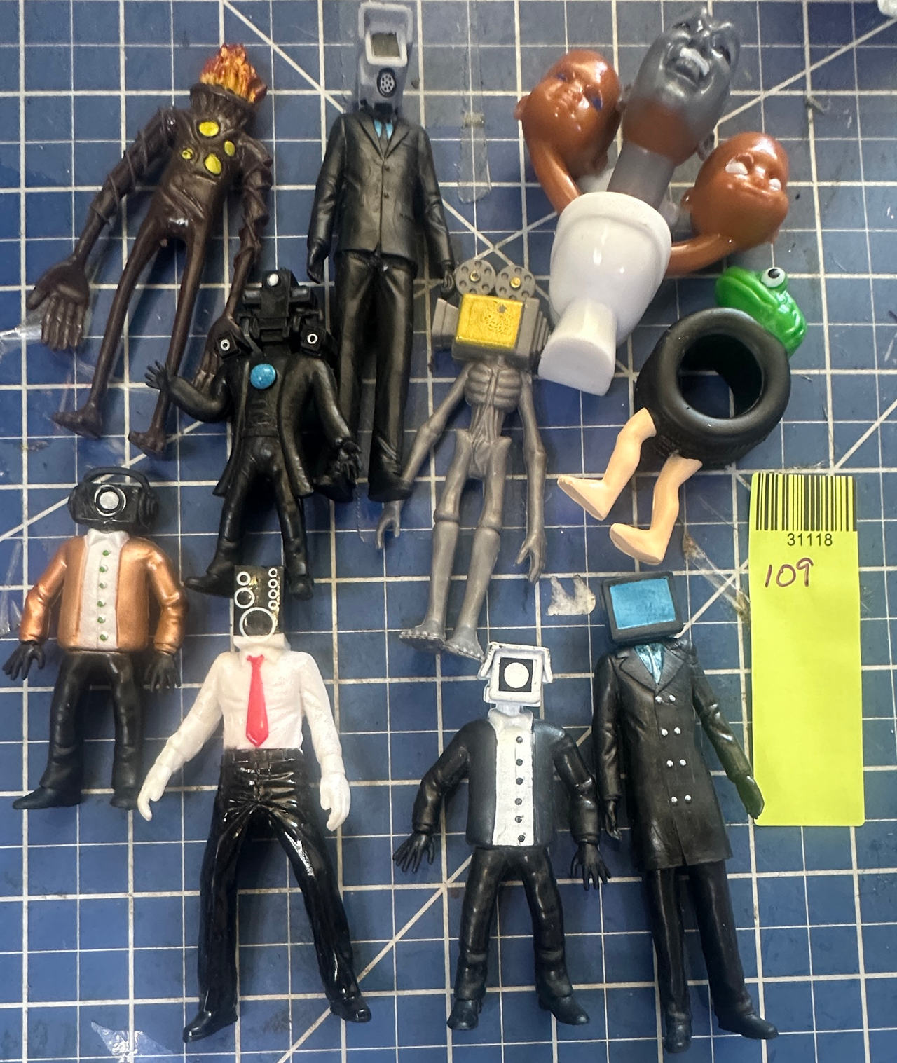 Skibidi Toilet Action Figure Set