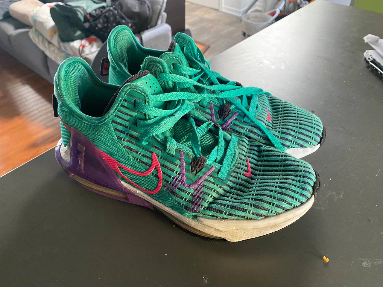 Nike LeBron 20 'South Beast' size 8