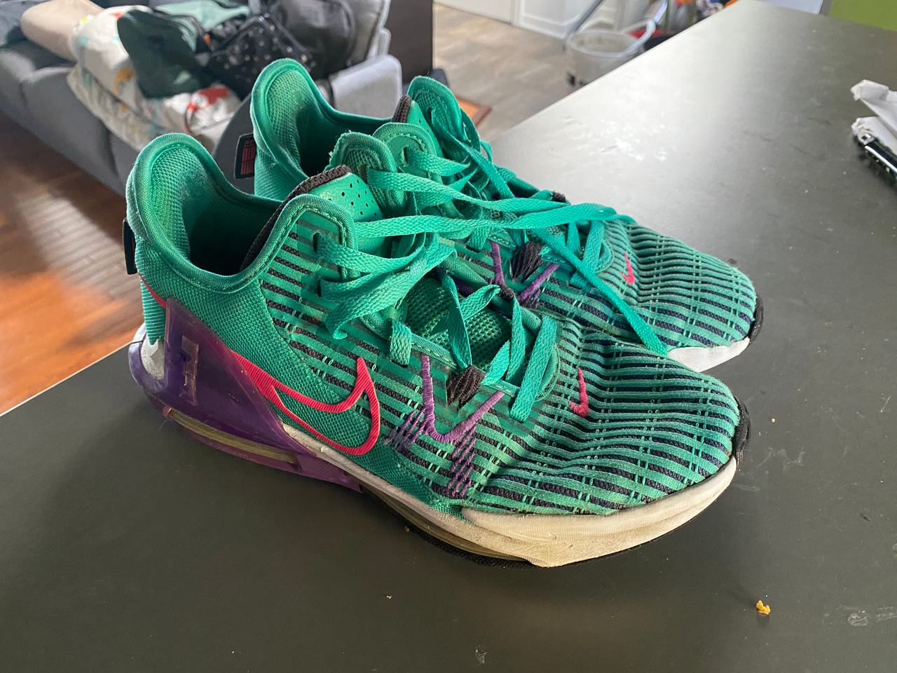 Nike LeBron 20 'South Beast' size 8