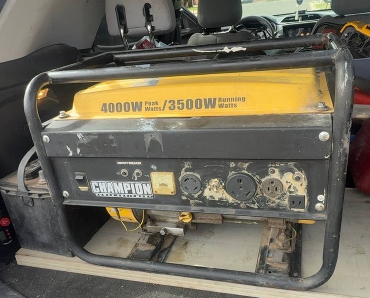 Champion 4000W/3500W Portable Generator