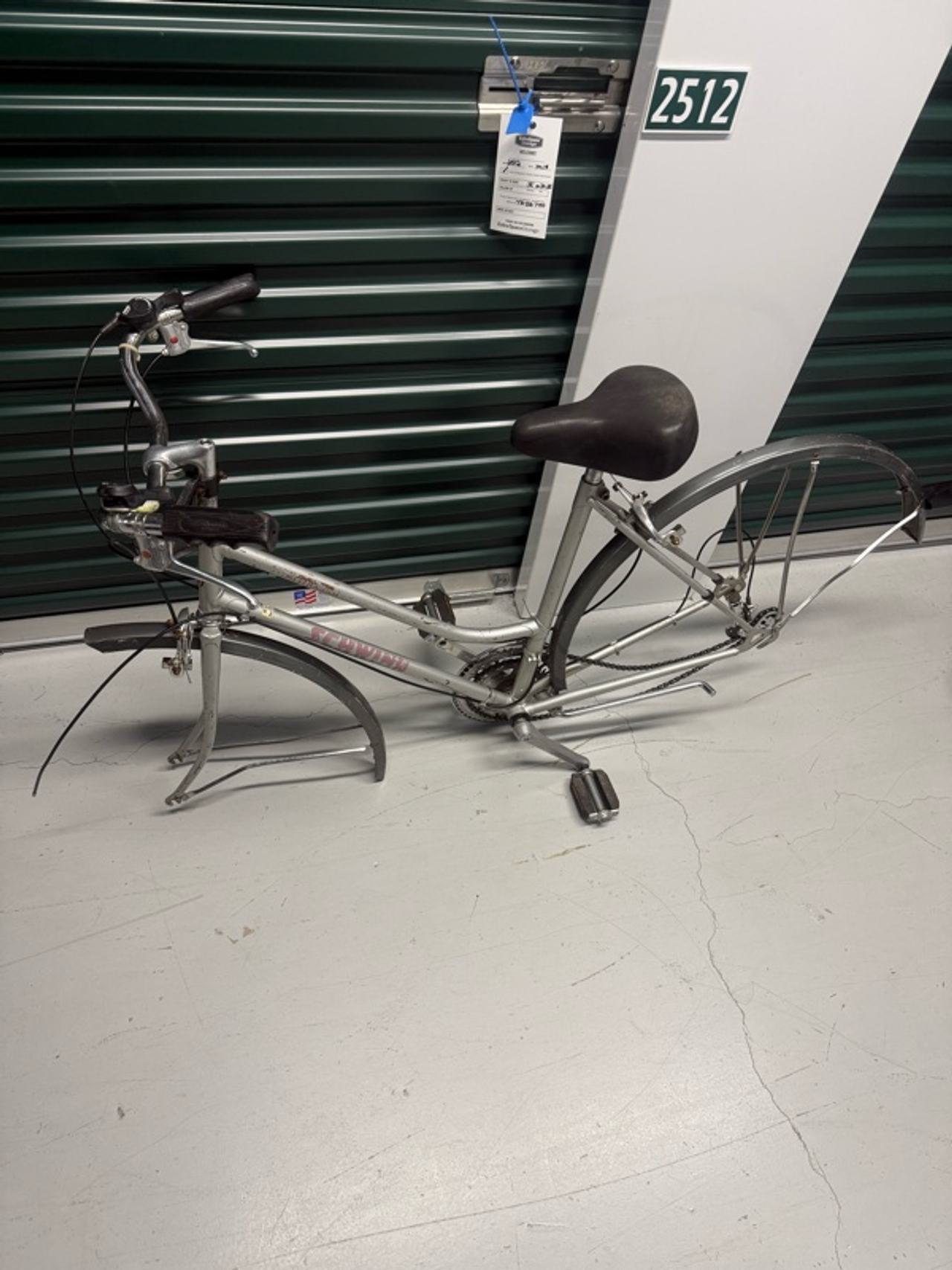Schwinn World Tourist Cruiser Bike