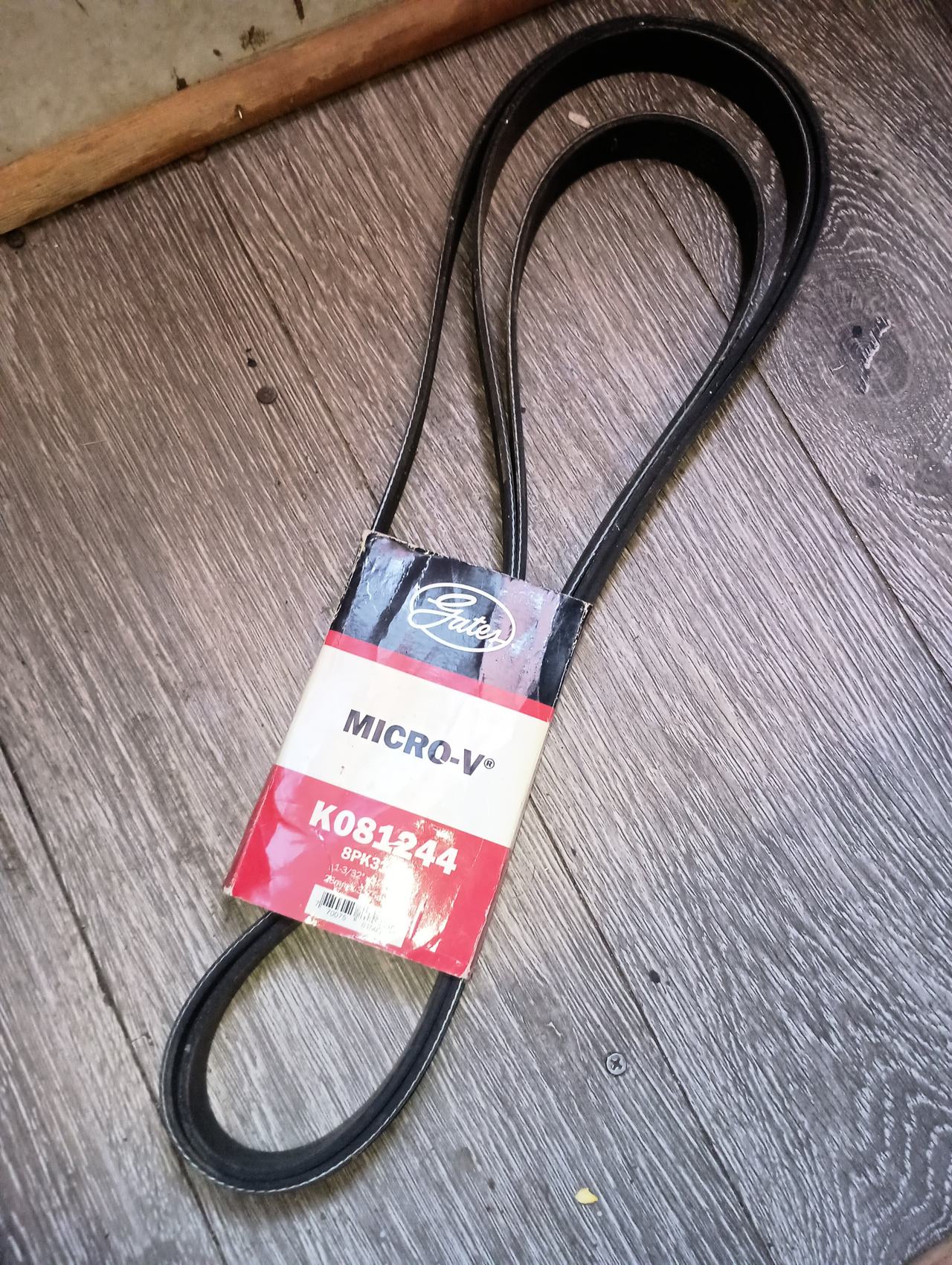 Gates Micro-V Serpentine Belt K081244
