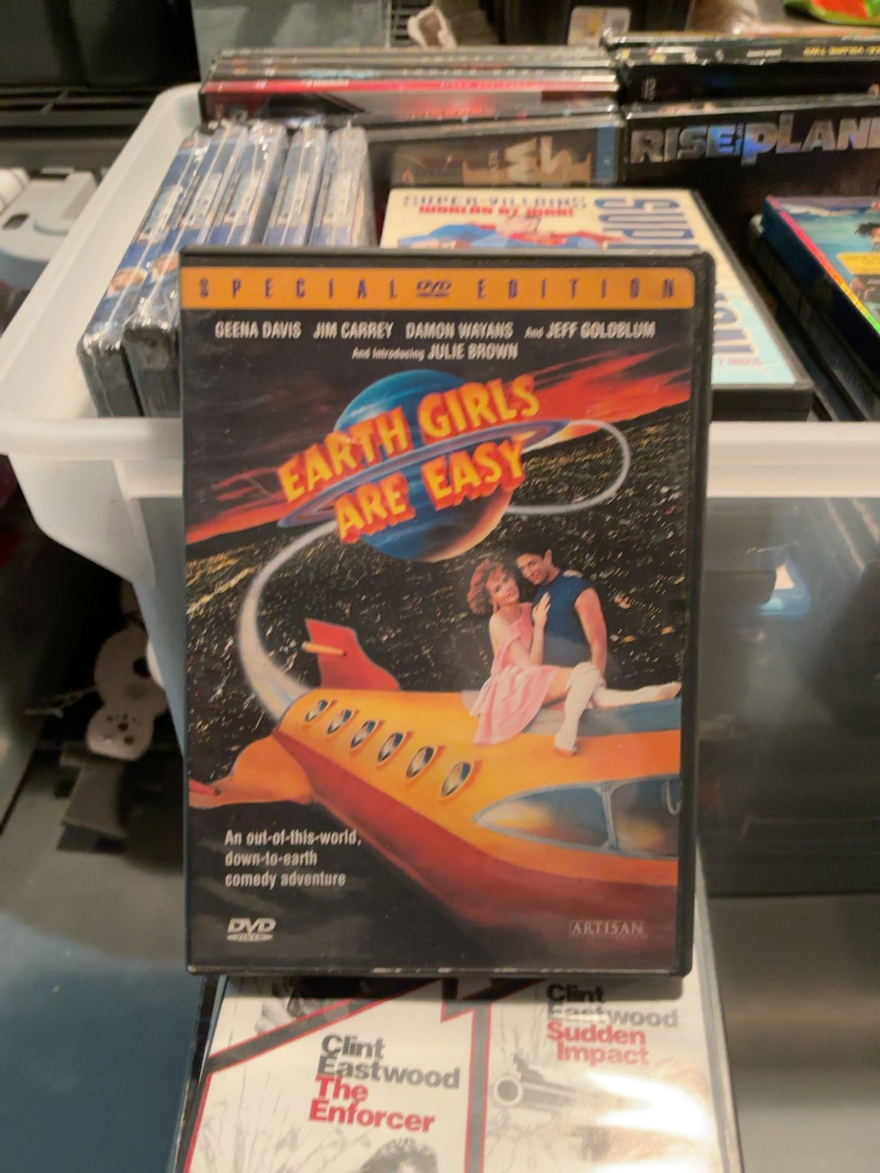 Earth Girls Are Easy DVD Special Edition