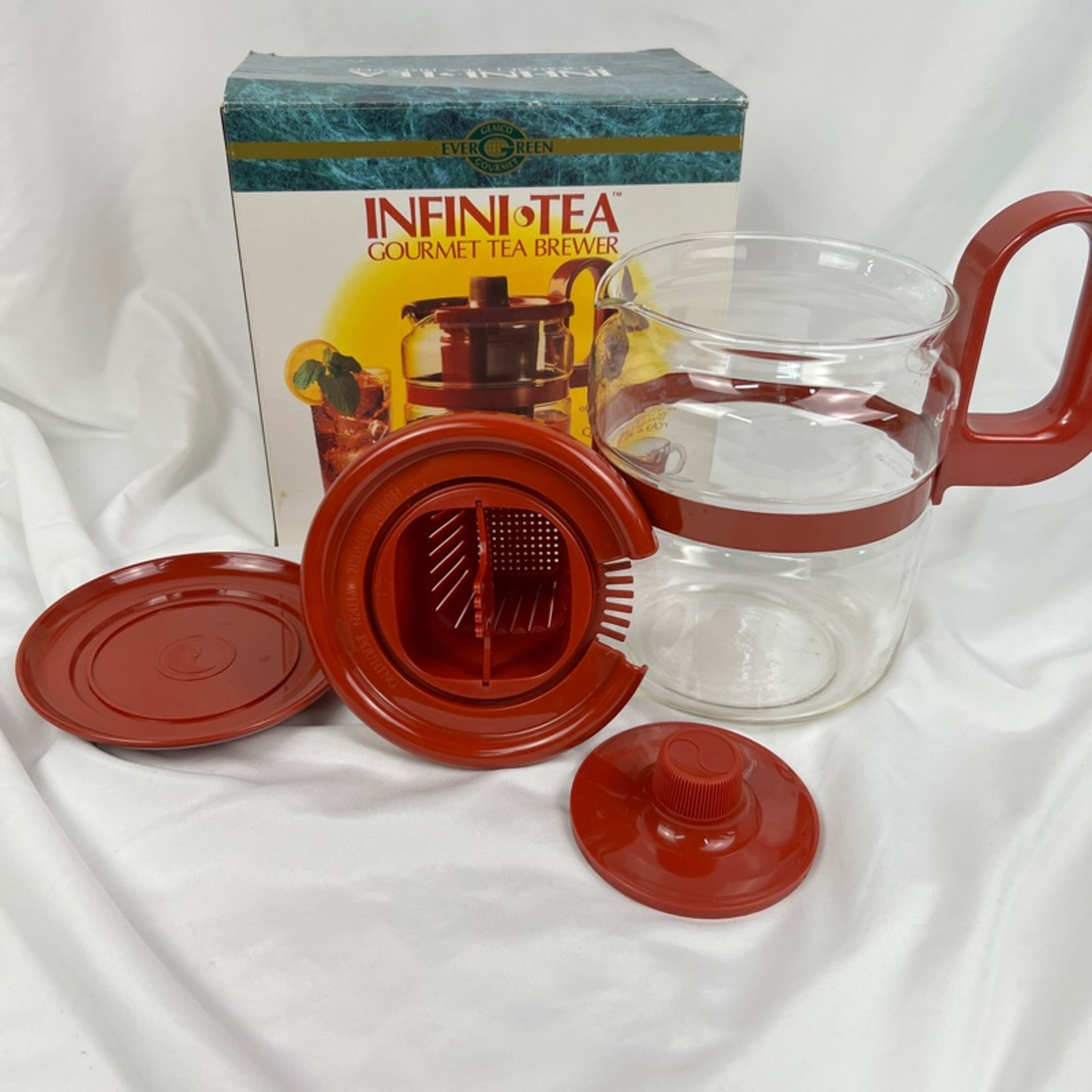 Vintage InfiniTea Gourmet Tea Brewer Evergreen Glass Pitcher Hot or Iced Red