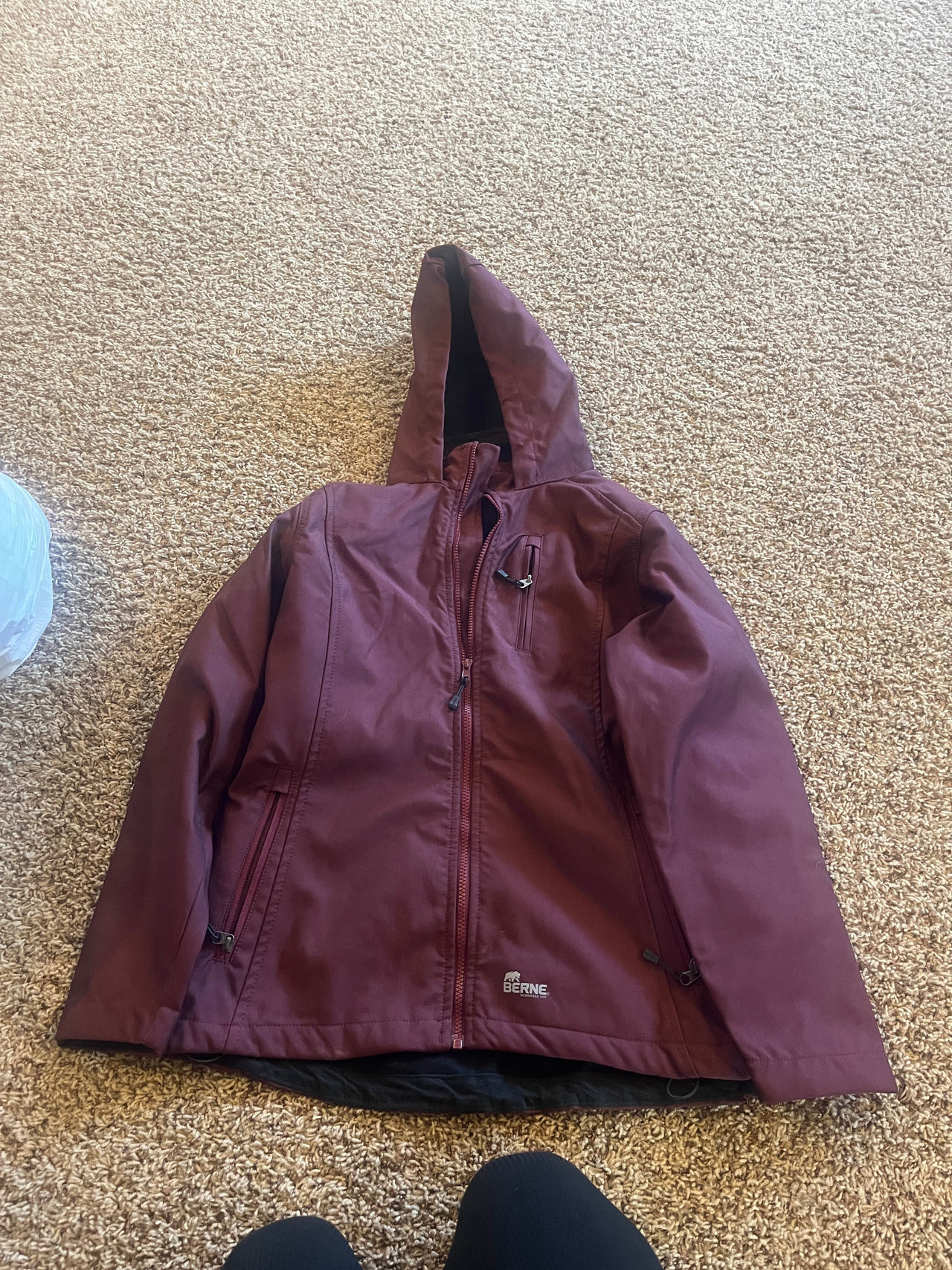 Berne Women's Hooded Softshell Jacket size large great condition