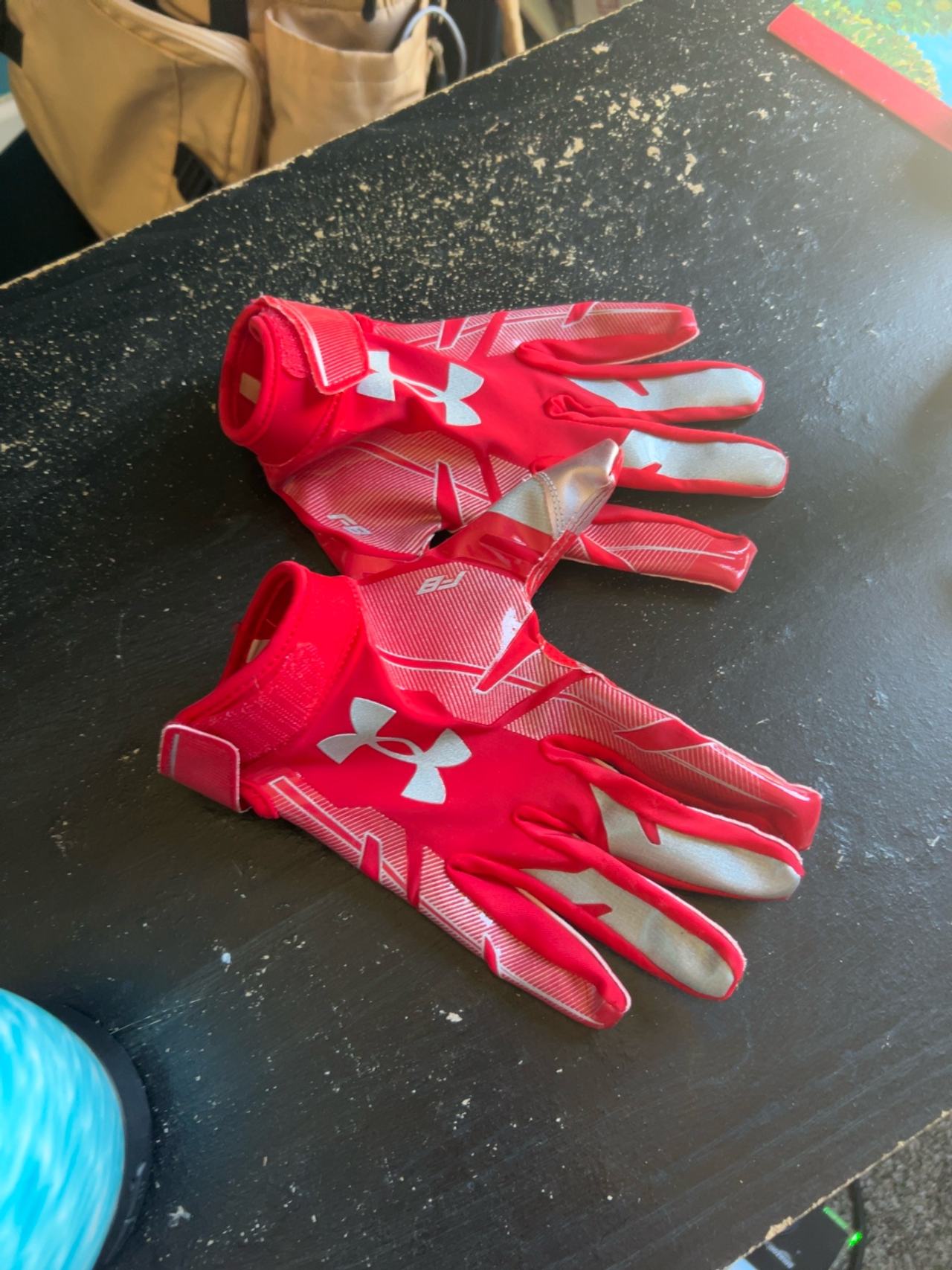 Under Armour F8 Football Gloves Red Adult