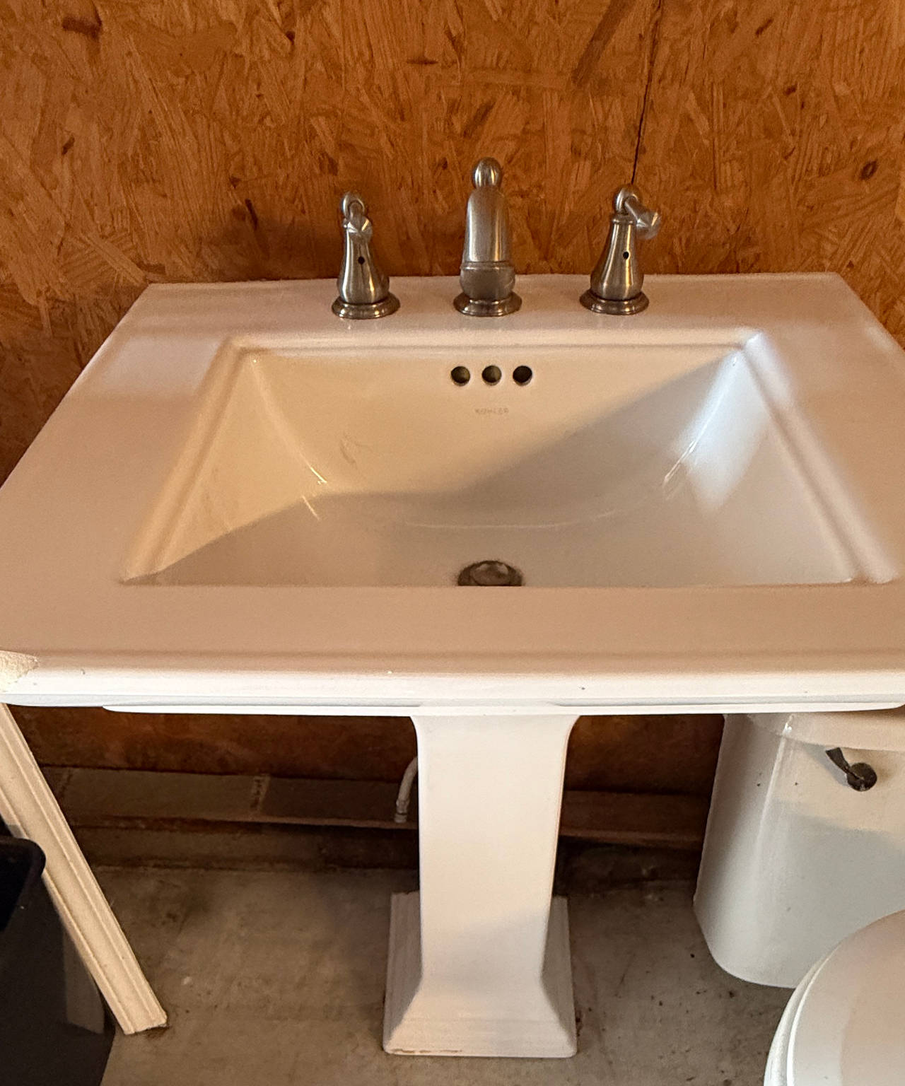 Kohler Memoirs Stately Pedestal Sink with Faucet