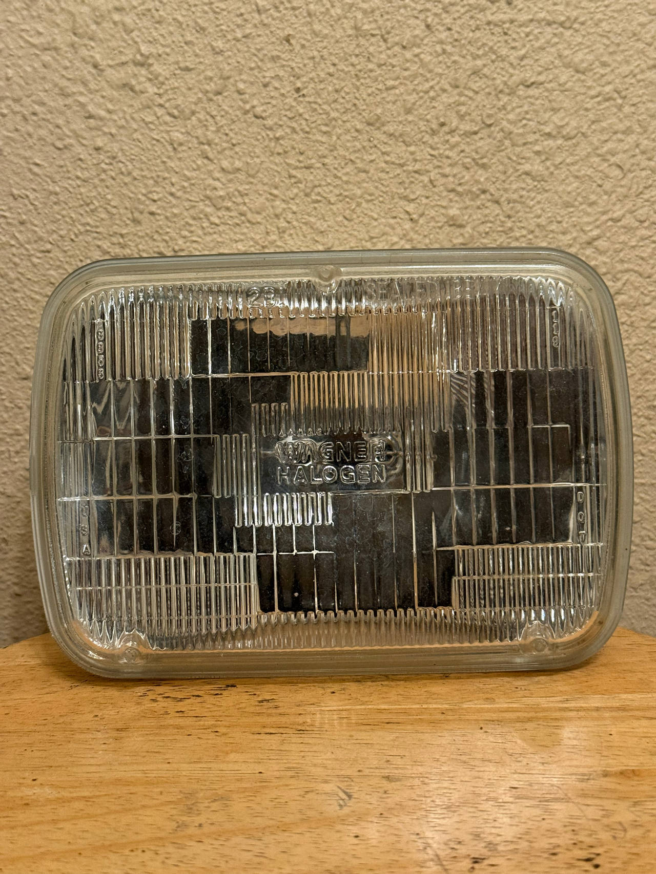 Wagner Halogen Sealed Beam Headlight