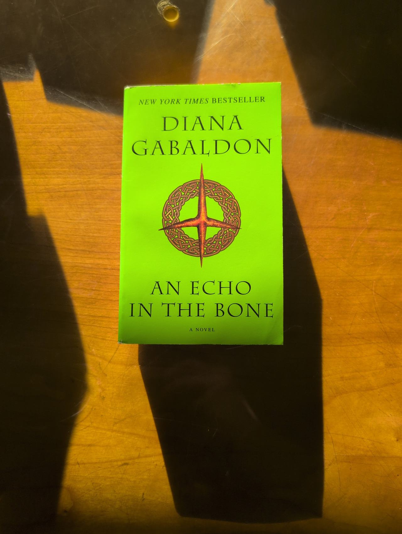 An Echo in the Bone by Diana Gabaldon (Outlander, Book 7)