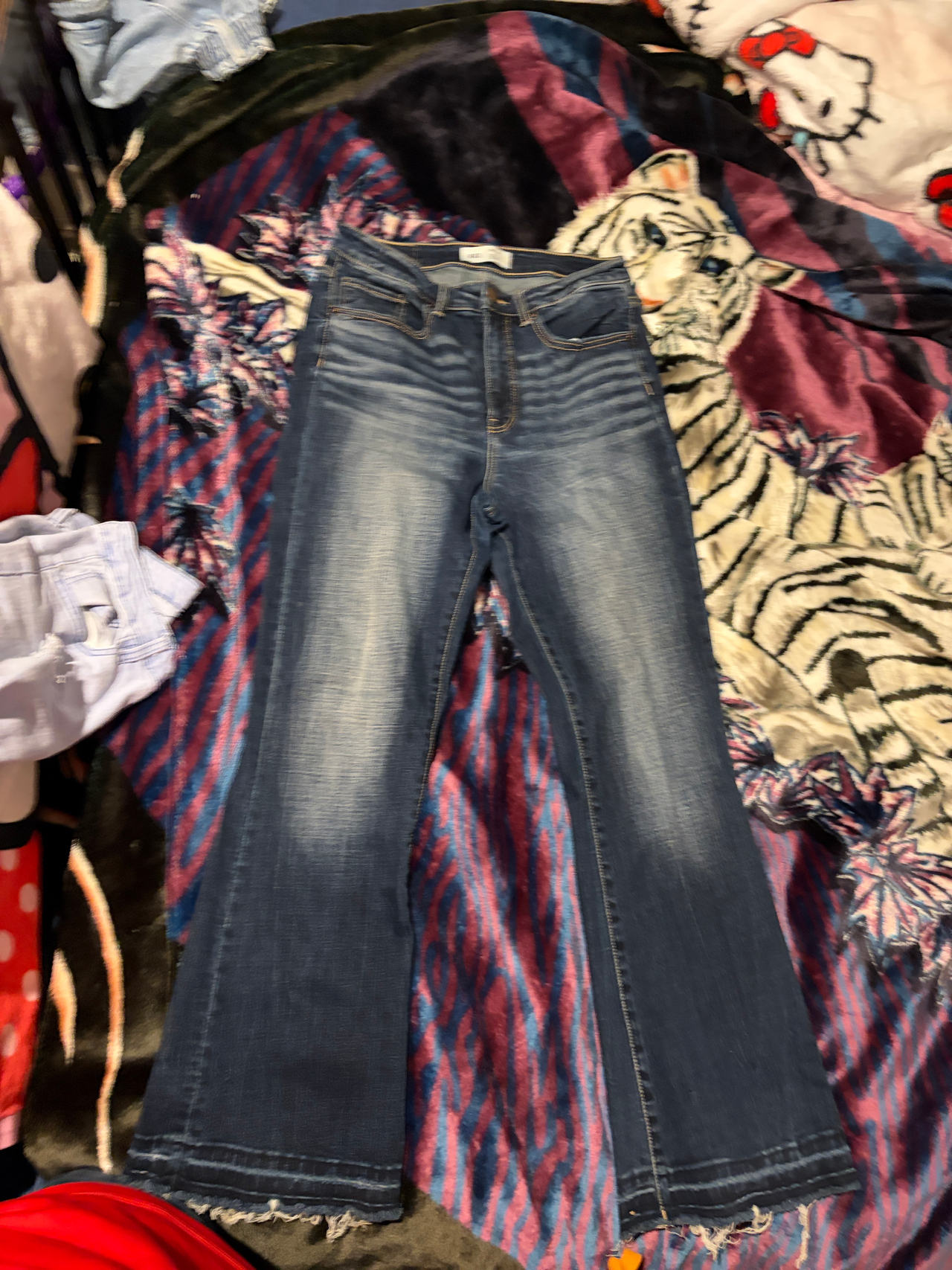 Women's buckle Bootcut Jeans