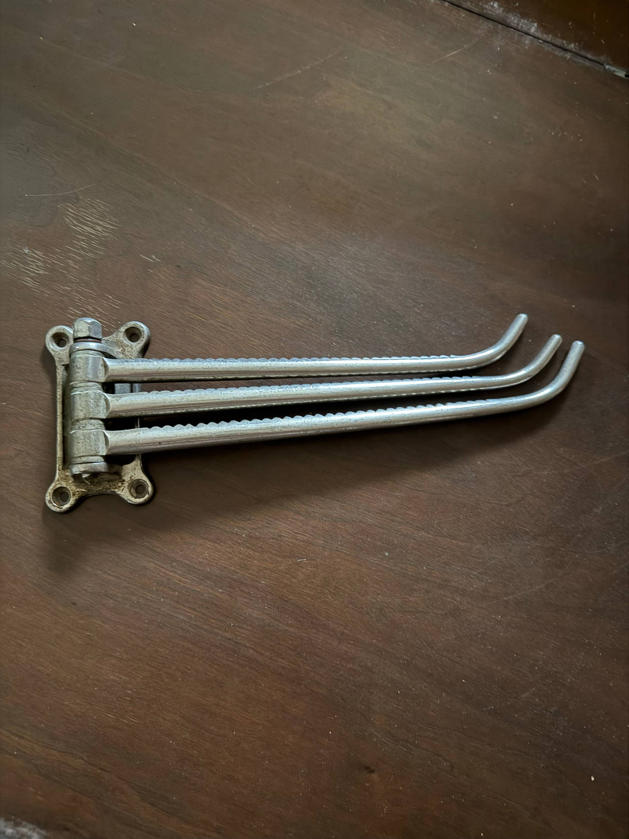 Vintage Wall Mounted Swing Arm Towel Rack