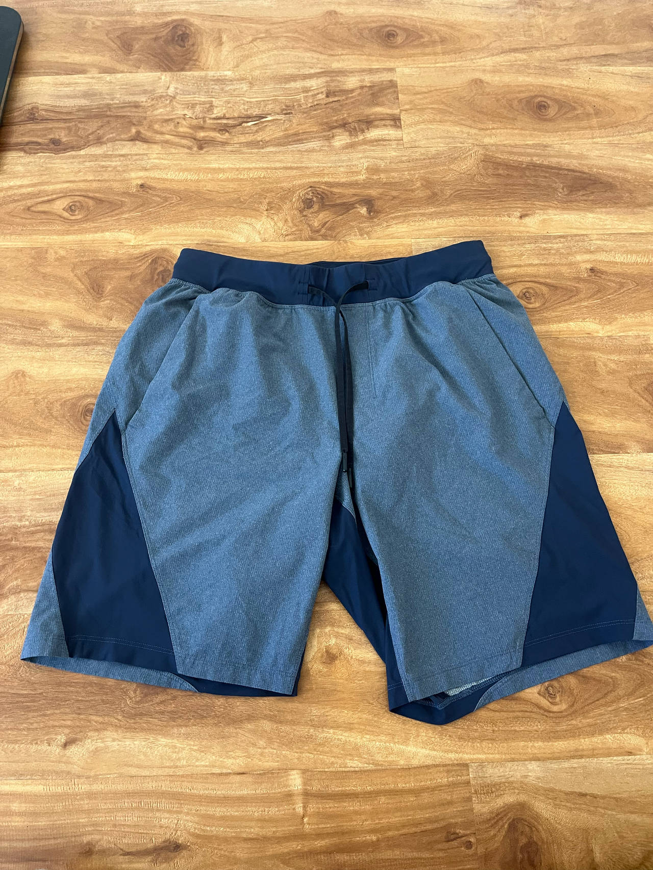Lululemon Athletic Shorts size M