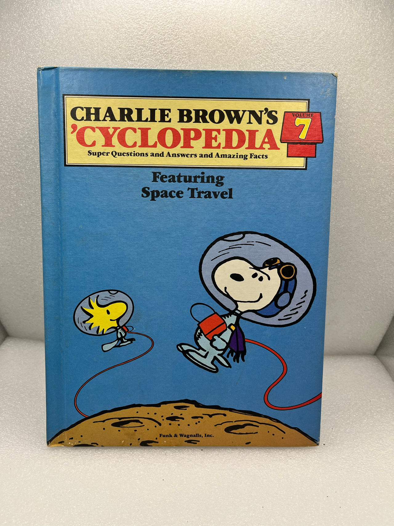 Charlie Brown's 'Cyclopedia Volume 7: Featuring Space Travel