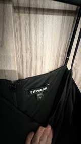 Express Black Sleeveless Draped Front Dress size Large - Image 4
