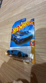 Hot Wheels 2017 Ford GT Blue Turbo 9/10 - Image 2