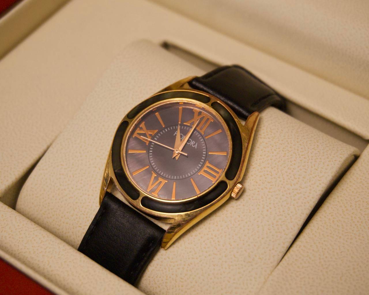 Pandora Ladies Gold Roman Dial Swiss Quartz Watch – Vintage Style