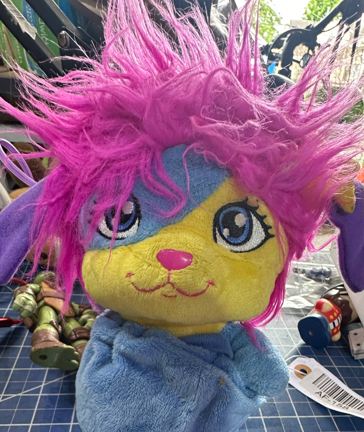 Popples retro Plush stuffed animal Yellow/Blue. 205.