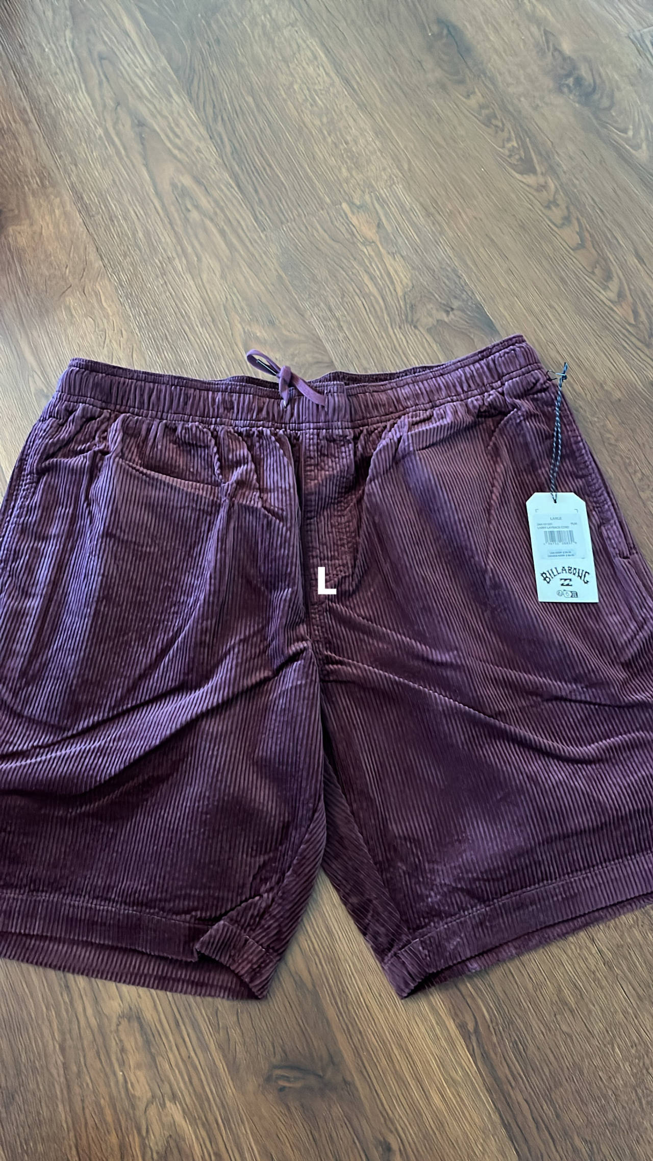 New with tags Billabong Surftrek Cord Shorts Large