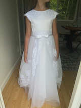 Girls' White Lace First Communion Dress - Image 1