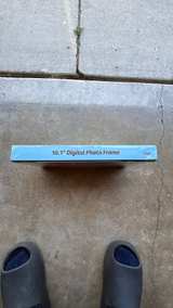 FULLJA 10.1 inch WiFi Digital Picture Frame 32GB - Image 2