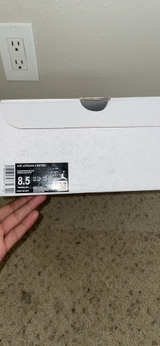 Air Jordan 4 Retro - Image 4