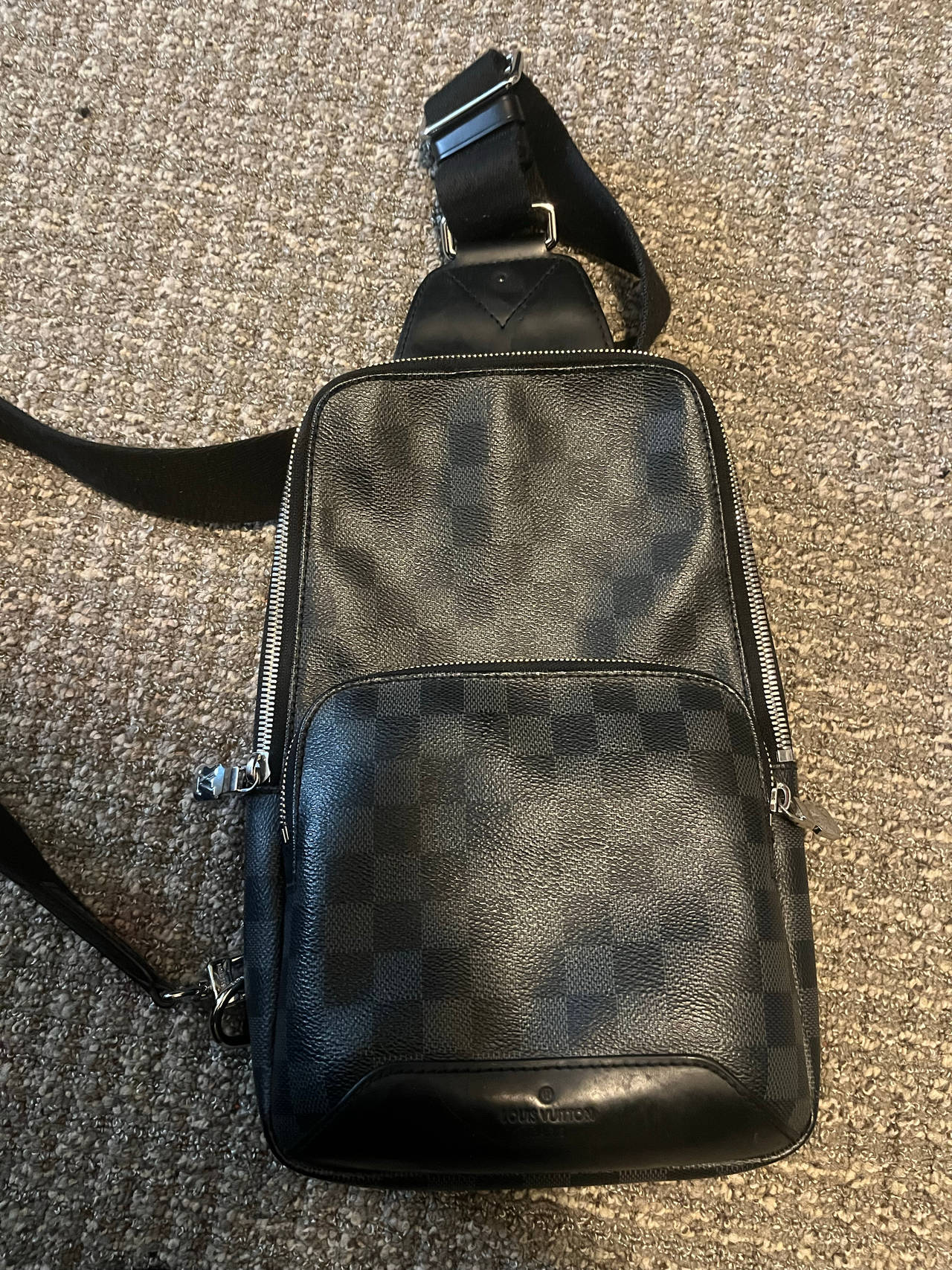 Louis Vuitton Avenue Sling Bag Damier Infini Onyx