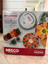 Nesco Snackmaster Pro Food Dehydrator FD-75A - Image 8