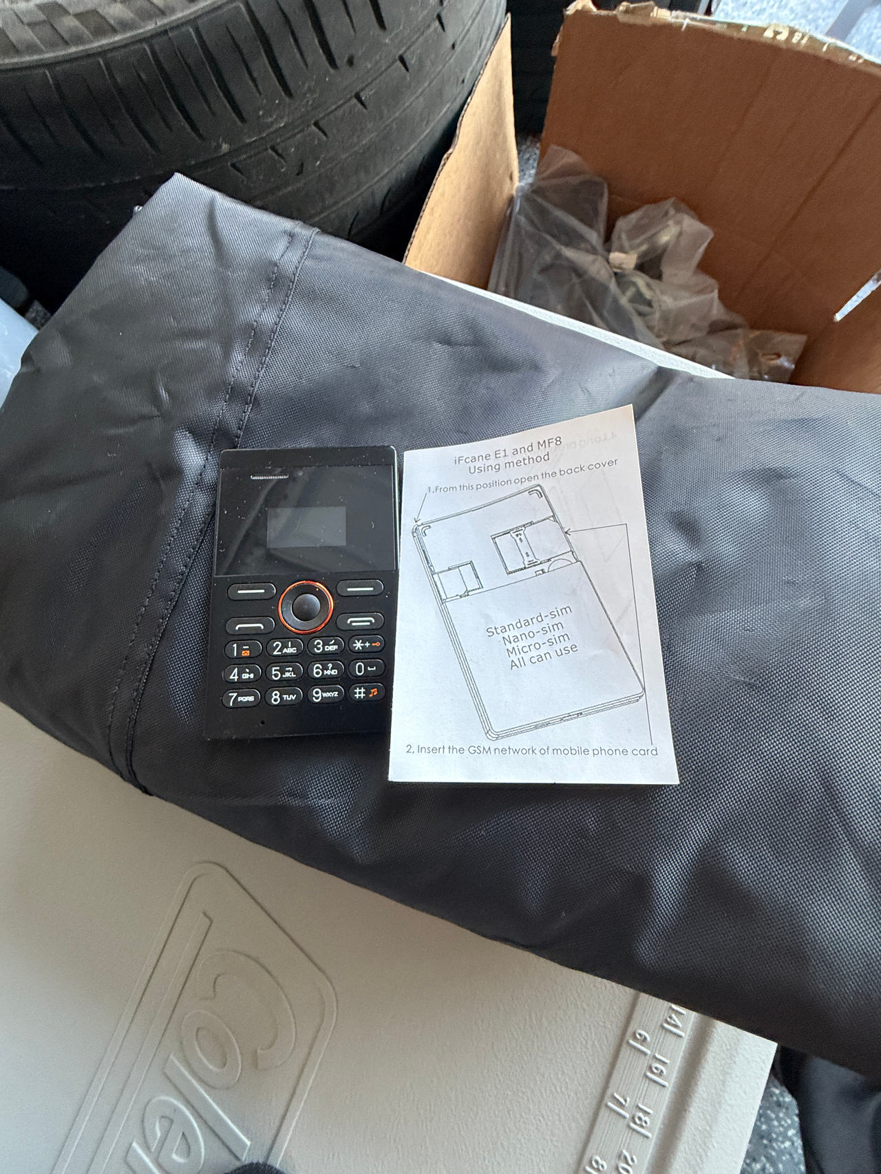 iFcane E1 Card Phone