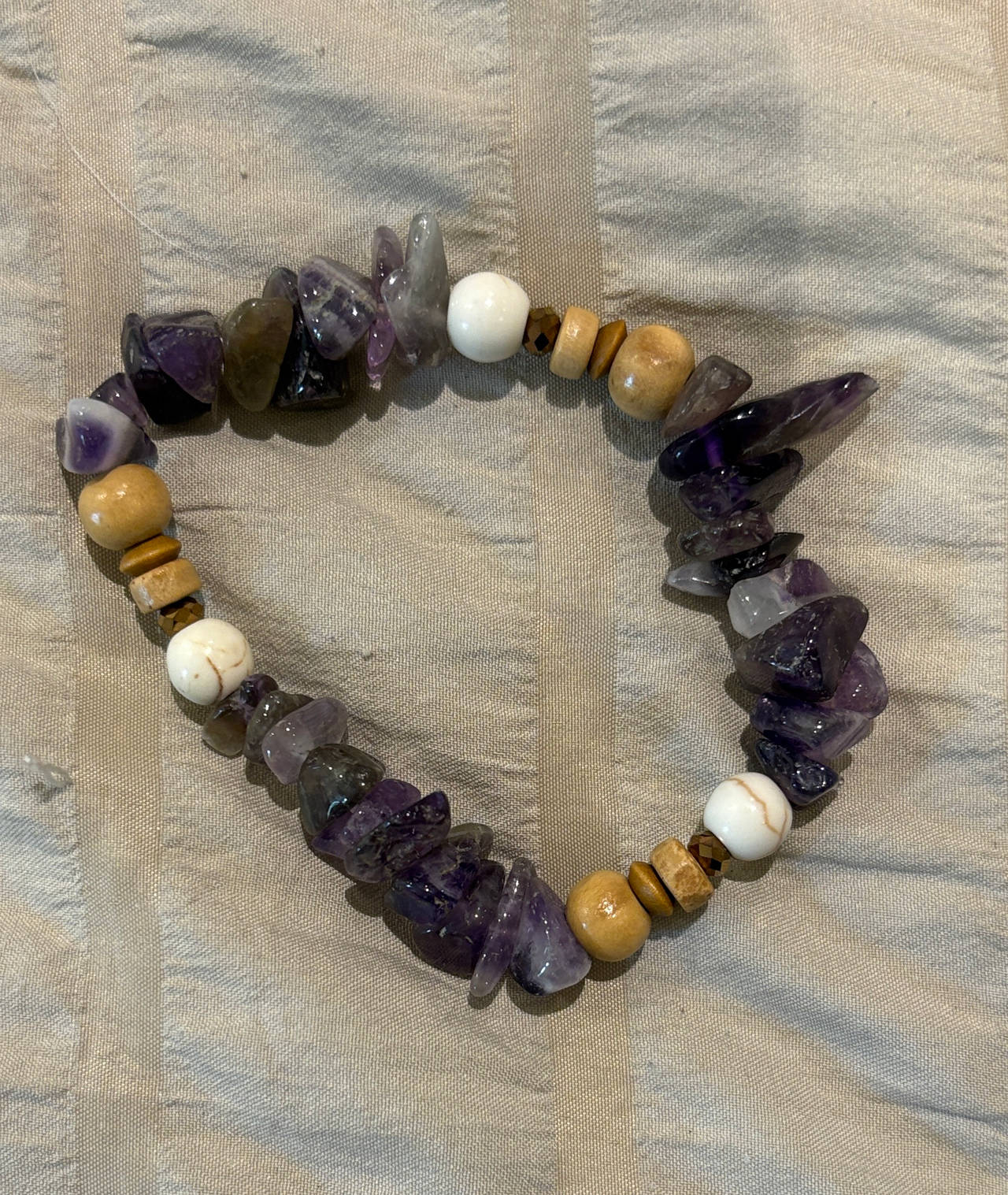 Amethyst Chip and Wood Bead Stretch Bracelet